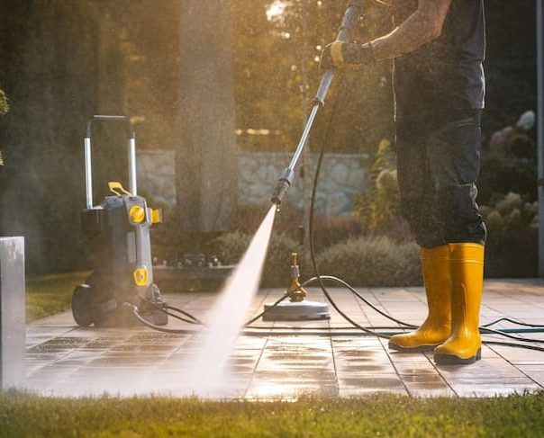 Deck cleaning Atlanta pressure washing